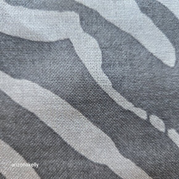 NWOT Kinross Cashmere Silk Lightweight Scarf Animal Print Tiger - Picture 7 of 9